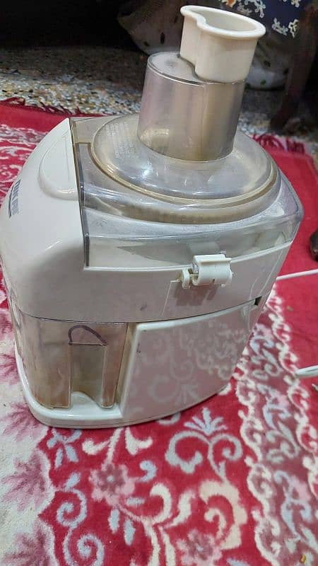 Nikai Japan Branded Juicer machine 1