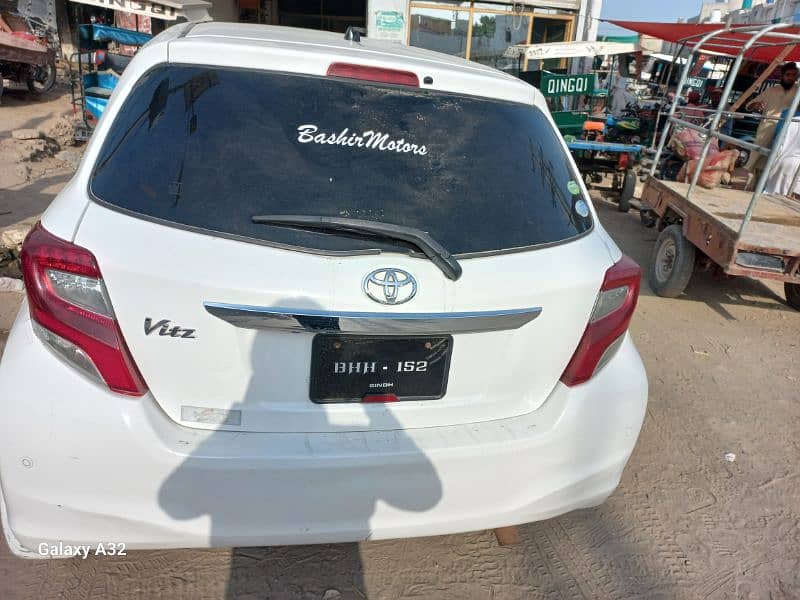 Toyota Vitz 2013 1