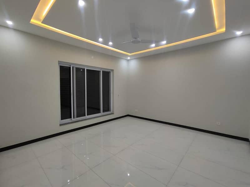 BEST FOR LIVING PURPOSES PRIME LOCATION UPPER PORTION AVAILABLE FOR RENT IN DHA ISB 21