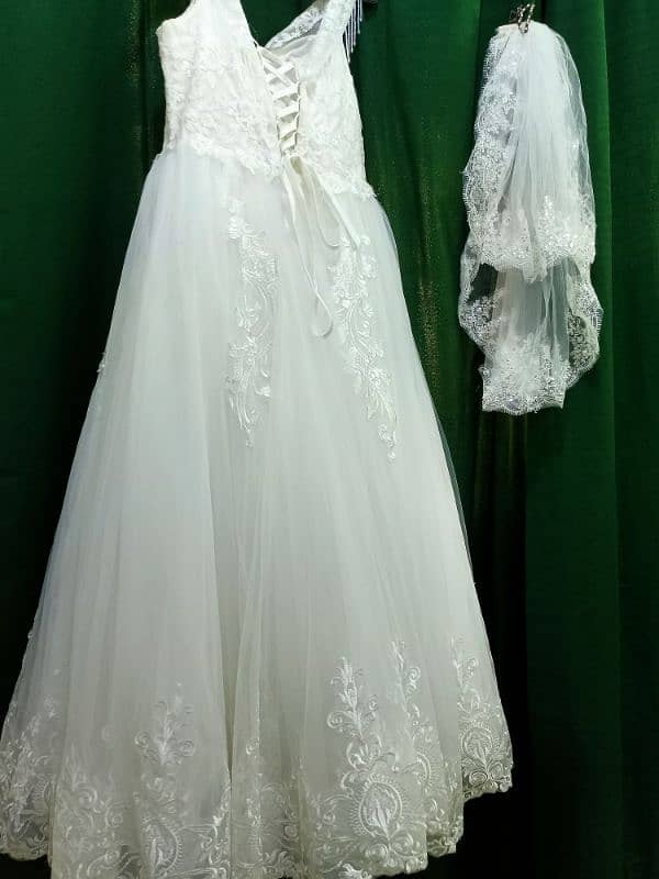 Wedding Gown 0