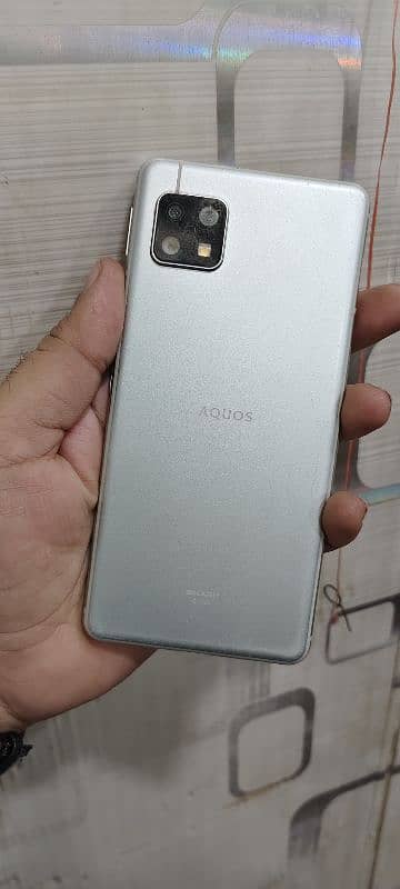 aquas 5 sense 5g official pta approved 4/64 only front cam issu softw 0