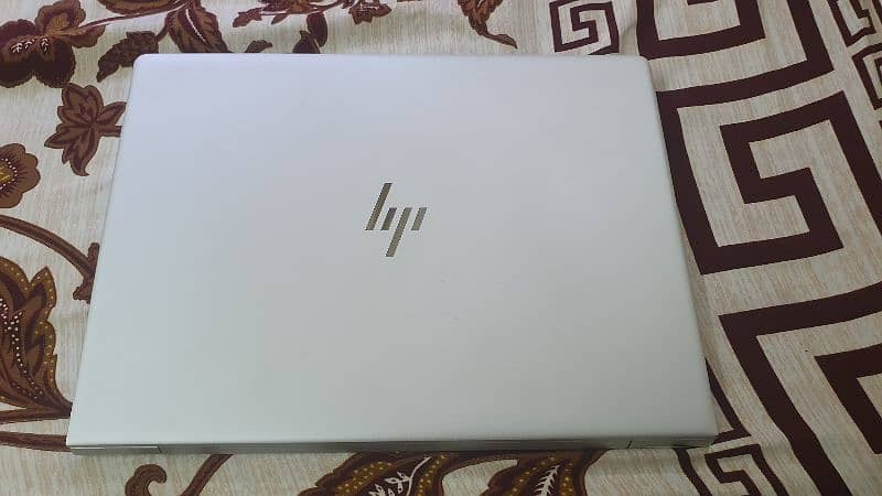 HP Elite Book  core i7 8th Generation,830 G5 0