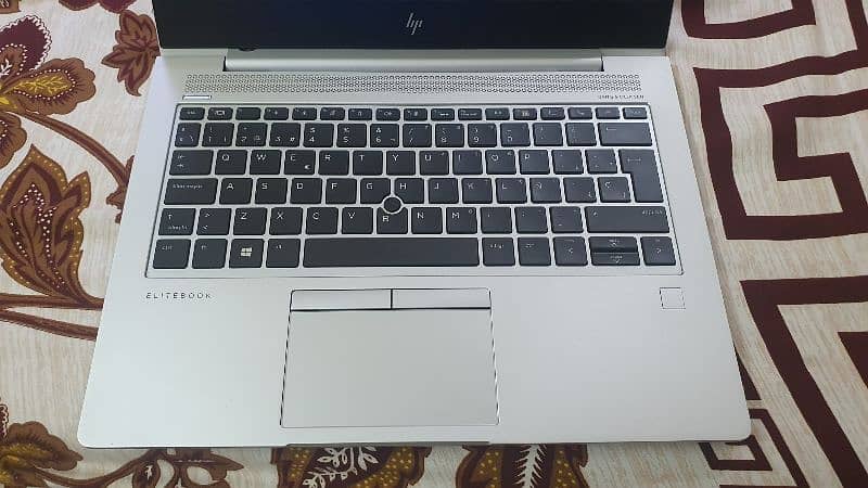 HP Elite Book  core i7 8th Generation,830 G5 8