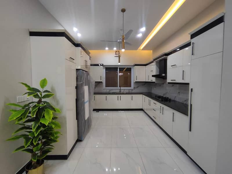 BEST FOR LIVING PURPOSES PRIME LOCATION UPPER PORTION AVAILABLE FOR RENT IN DHA ISB 18