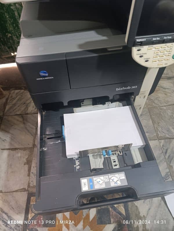 KM Bizhub 363 Best Printer Ever like new. 7