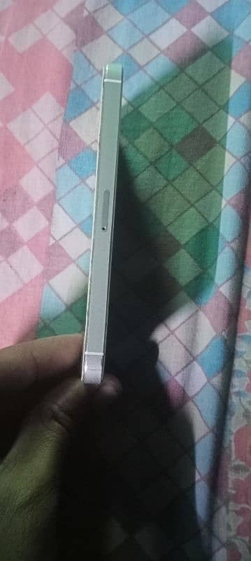 iphone 5 for urgent sell 3