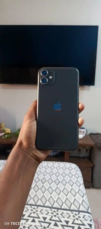 I Phone 11 non PTA JV 64gb with box 2