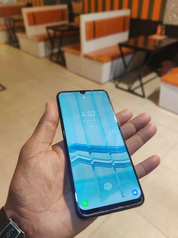 Samsung Galaxy A50 3