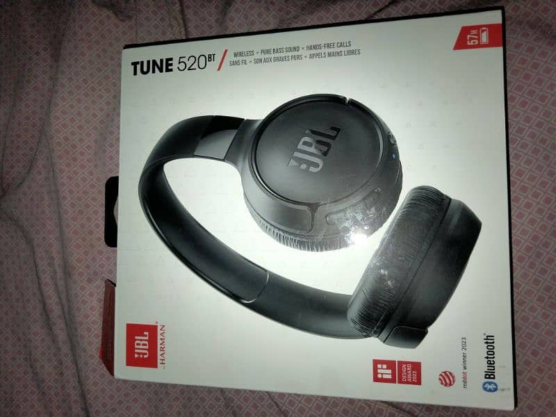 JBL tune 520 brand new headphones 0