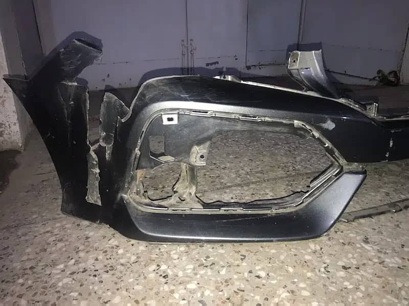 Honda Civic Turbo front Bumper 11