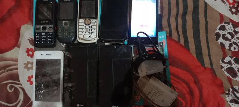 two LG aka aleeh g / two Nokia button one five button one LG 1 lG a34 0