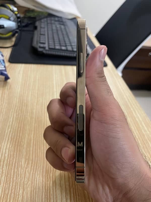 IPhone 12 pro 128Gb PTA Approved 5