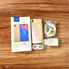 Vivo Y 85 PTA Approved Touch ID 4/64GB 13MP Cam - Box / Accessories