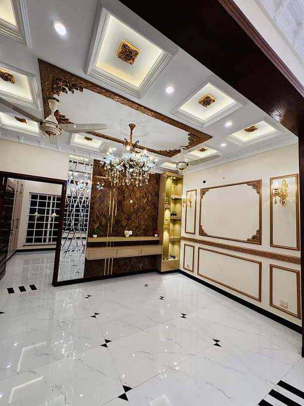 5 Marla Full House For Rent Ultra Luxury Modern style House Brand New First Entry Available For Rent In CC Block Bahria Town Lahore 0