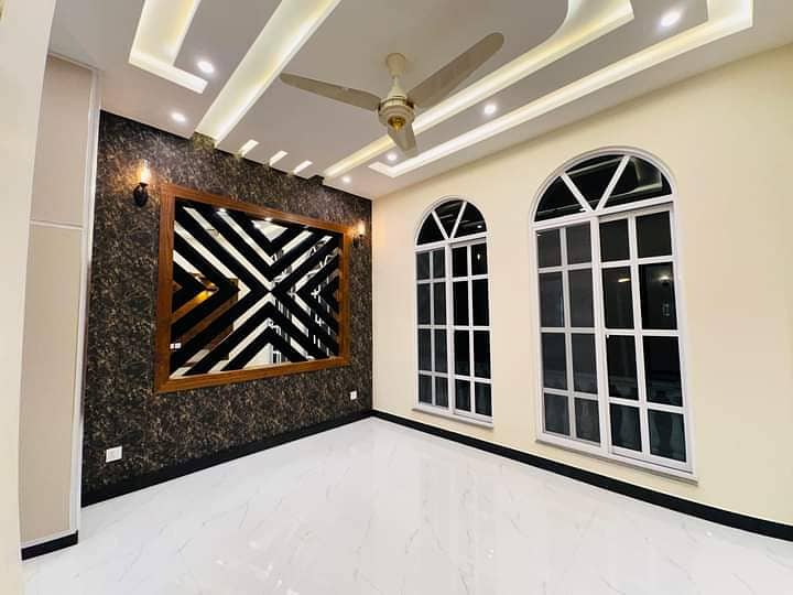 5 Marla Full House For Rent Ultra Luxury Modern style House Brand New First Entry Available For Rent In CC Block Bahria Town Lahore 5