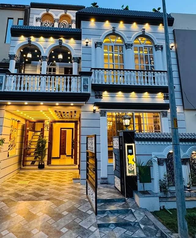 5 Marla Full House For Rent Ultra Luxury Modern style House Brand New First Entry Available For Rent In CC Block Bahria Town Lahore 11