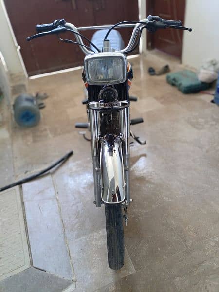 Honda 125 Karachi number 1