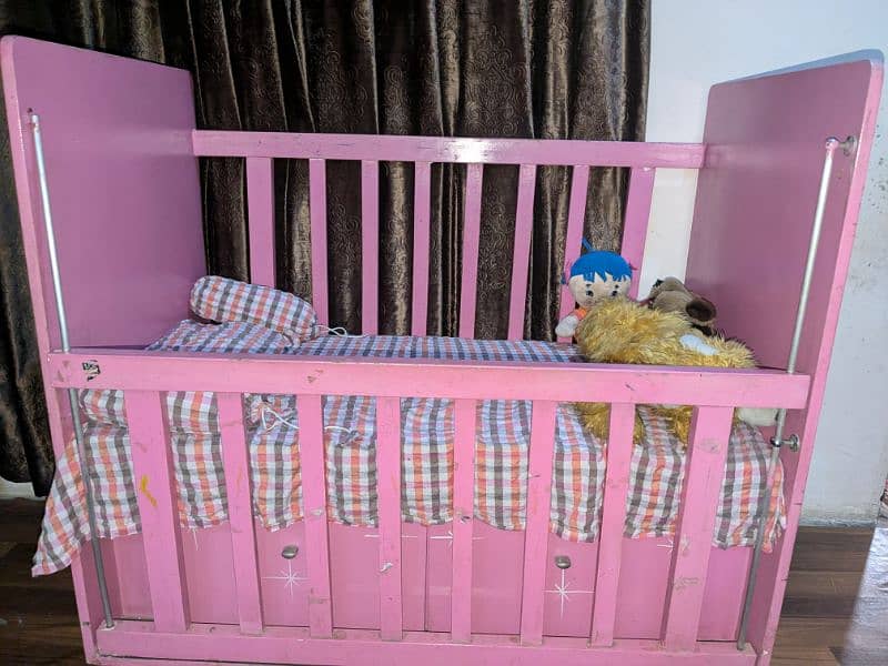 baby bed with cupboard 0