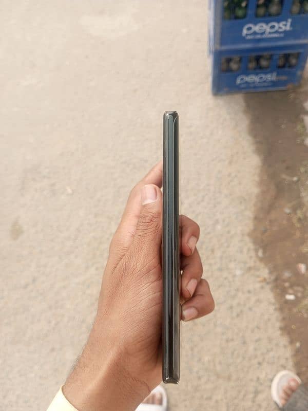 Moto edge plus 12 254 1