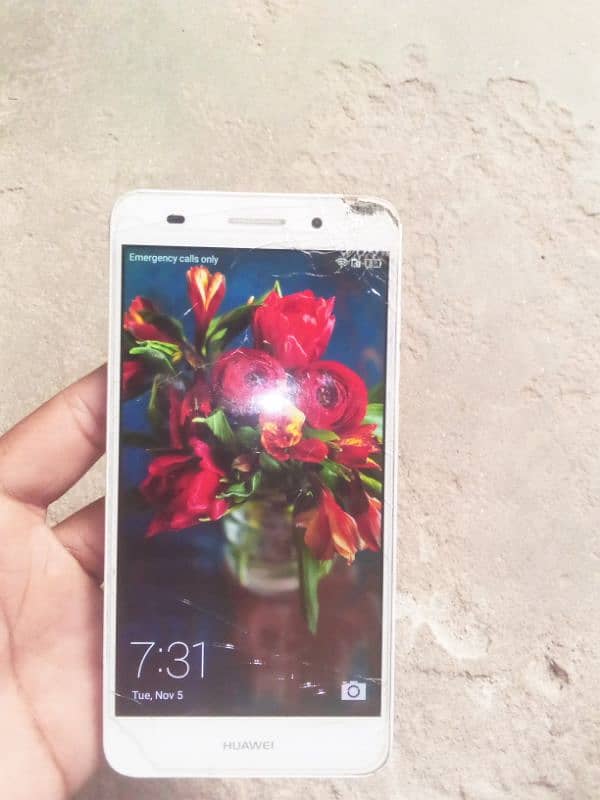 urgent sale Huawei y6 ii 2gb 16gb only phone my number 03027078980 1