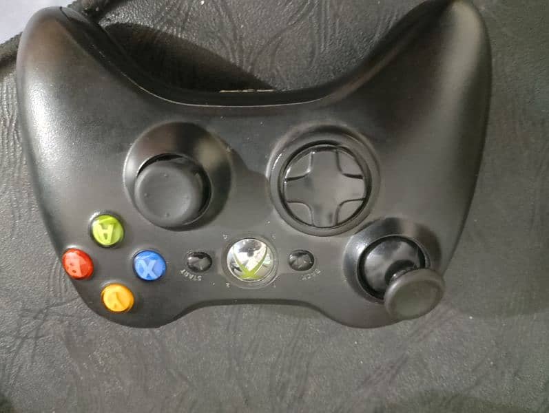 Xbox 360 controller 1