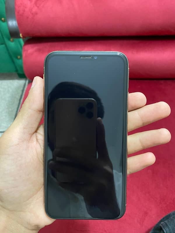 i phone xs 256 GB 10by10 PTA with box whatappnum 03286312130 7