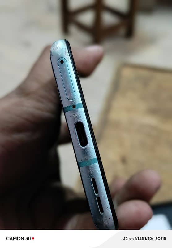 oneplus 8t screen line sigal sim 3