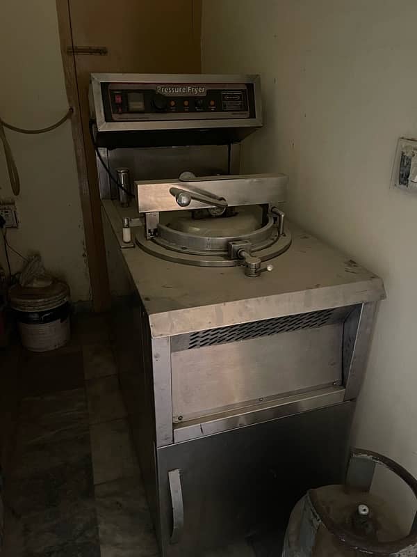 Pressure Fryer 24L 1