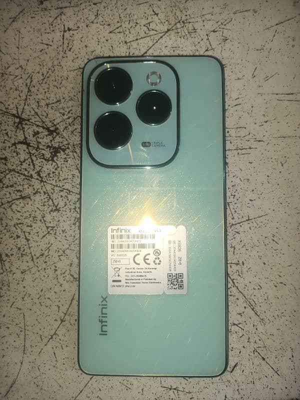 44000 10%10 Infinix hot 40 pro 8+8 256 9  warranty with box charging 1