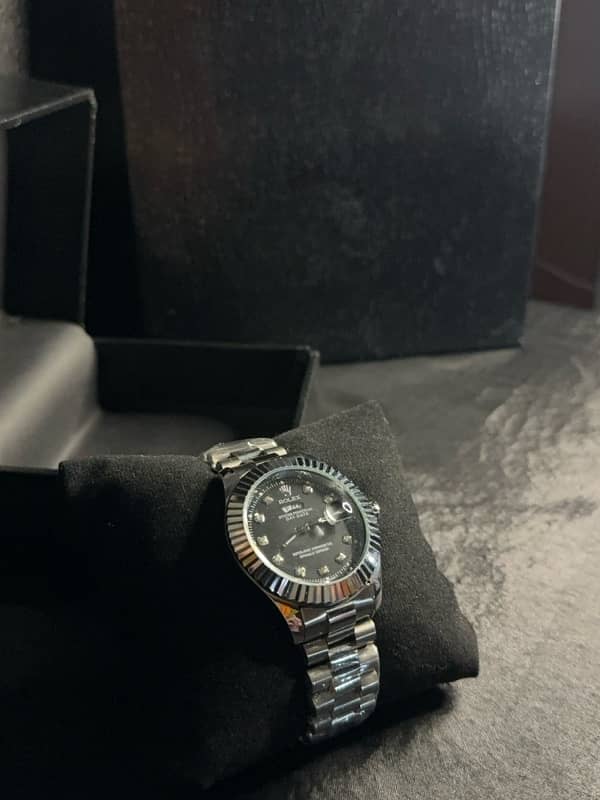 Rolex | watch | Mens watch |  time and date | 4