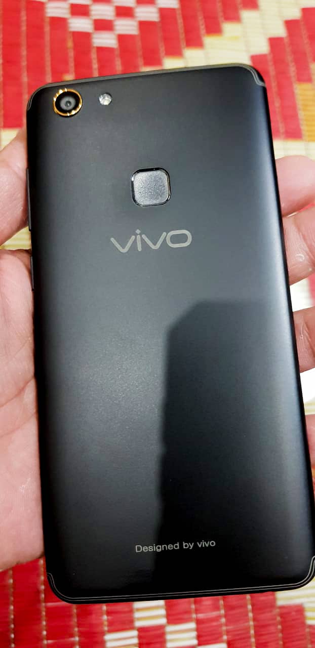 Vivo 6 128 Box Complete 7