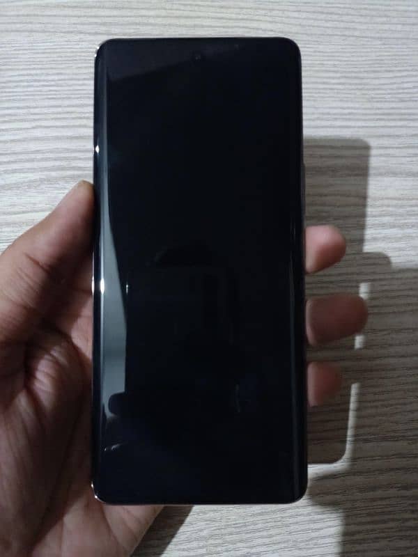 Vivo V40e 1