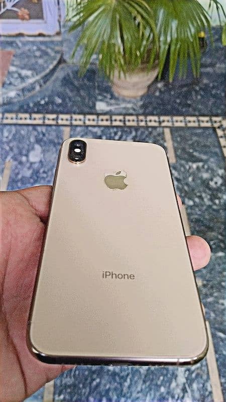 I phone XS 512 golden 0