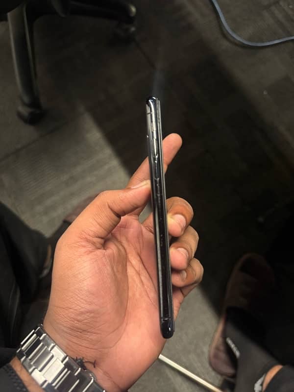 IPHONE XS 64GB NON PTA 3