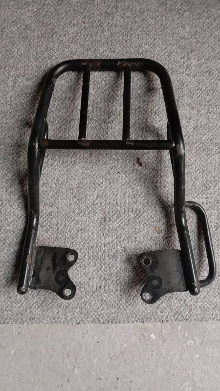 Honda pridor seat carrier/take 0