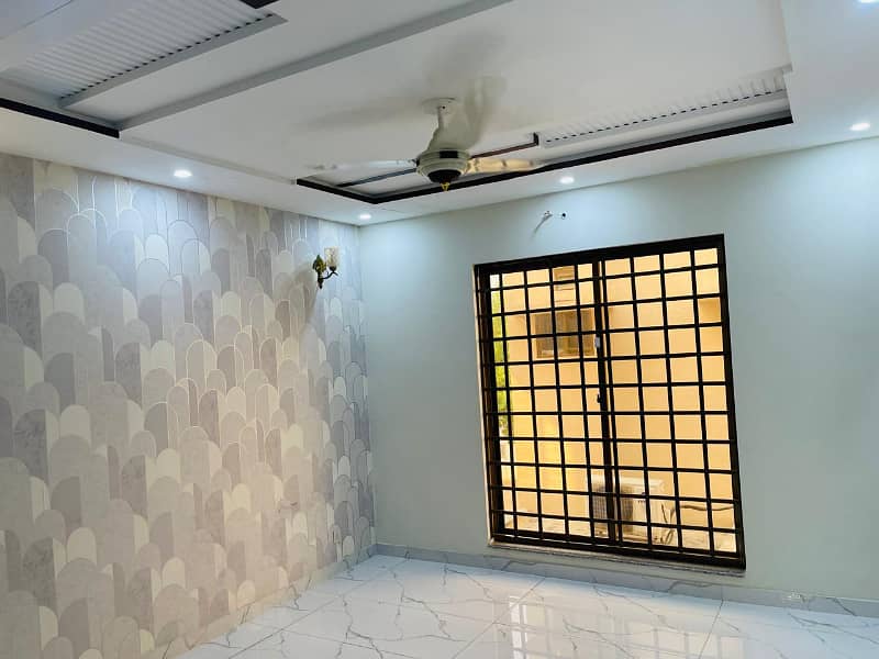 10 Marla House For Rent Available Ghaznavi Block Bahria Town Lahore 20