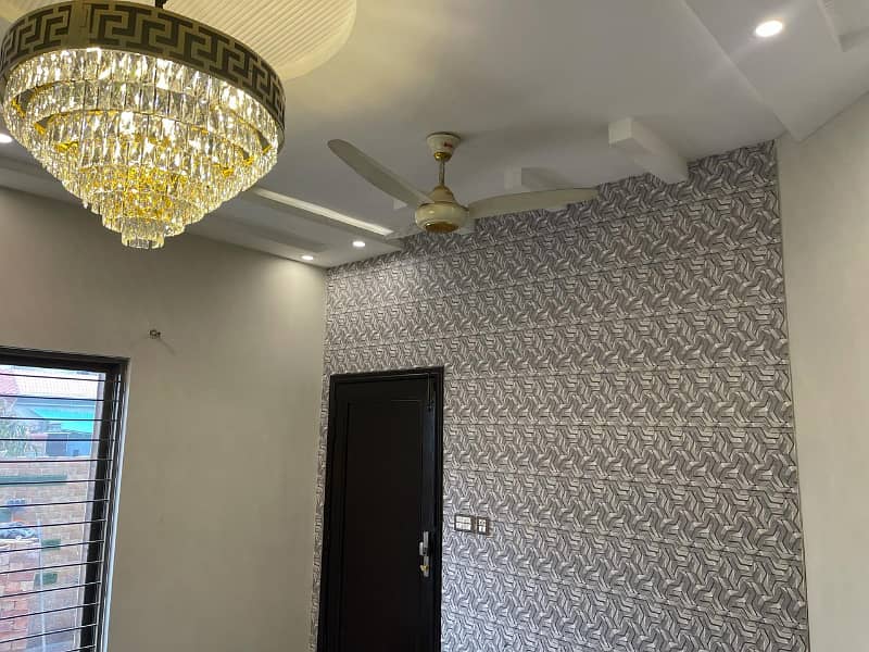 10 Marla House For Rent In Janiper Block Bahria Town Lahore 13