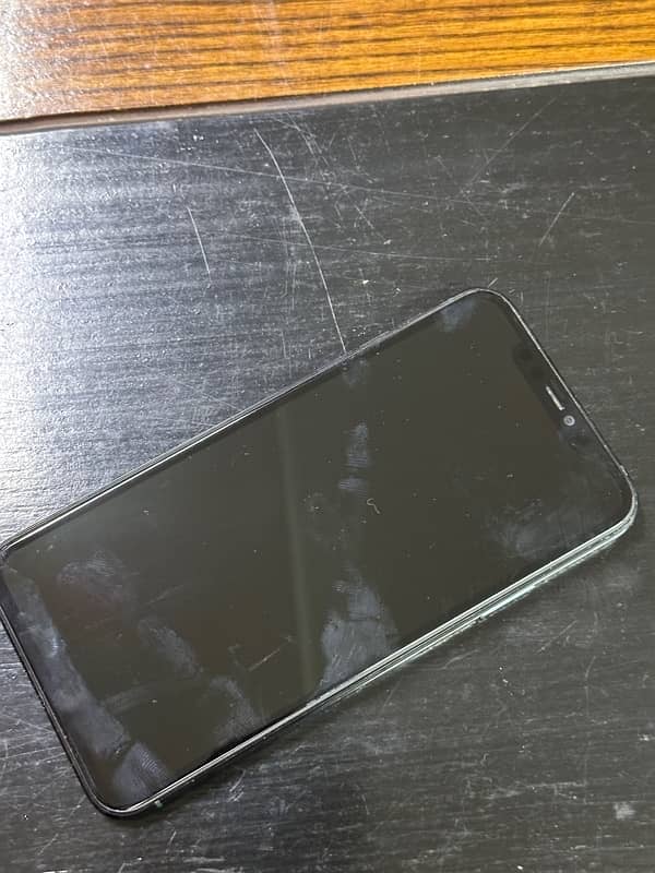 iPhone 11 Pro Max PTA Approved 256 GB Good Condition 2