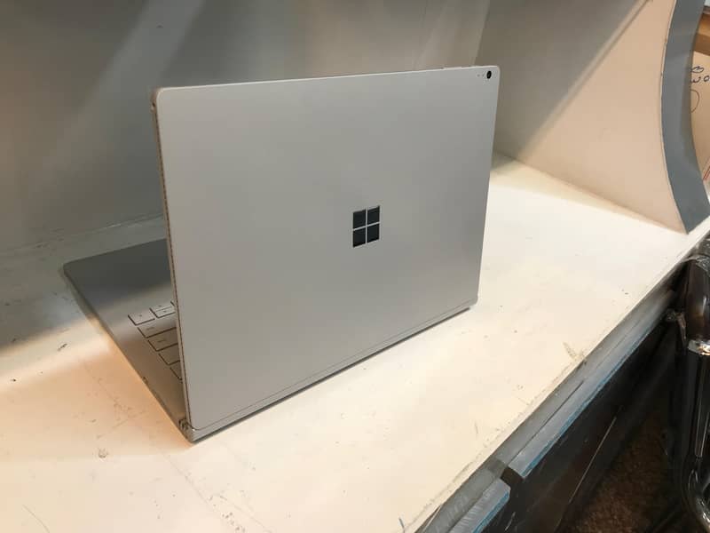 Surface i5 6 GENARATION ROM 8gb SSD 128 gb 1