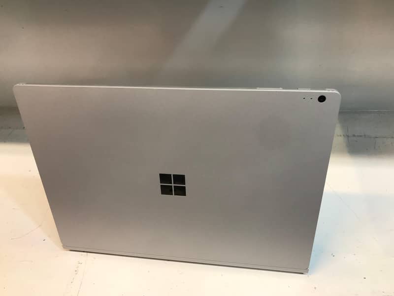 Surface i5 6 GENARATION ROM 8gb SSD 128 gb 4