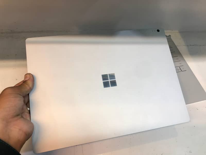 Surface i5 6 GENARATION ROM 8gb SSD 128 gb 18