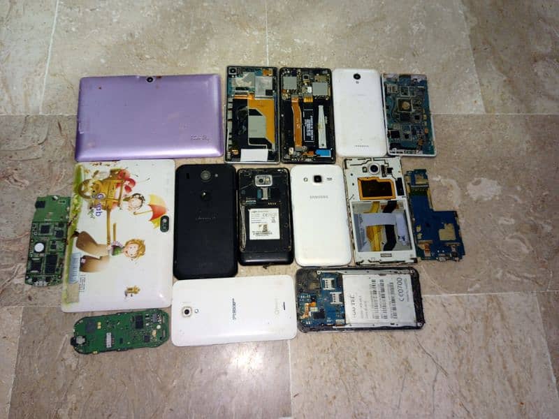 scrap mobiles urgent sale 3