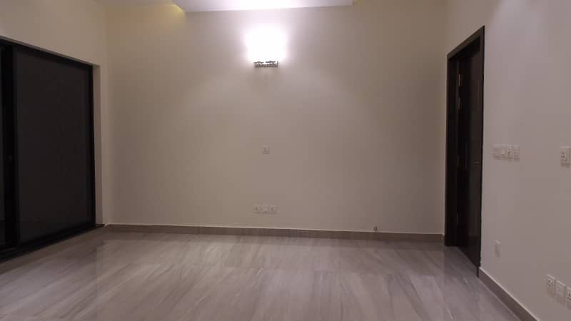 01 Kanal Like Brand New Bungalow Upper Portion for rent in DHA Phase-5, Near to park 8