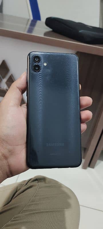 Samsung A04 0