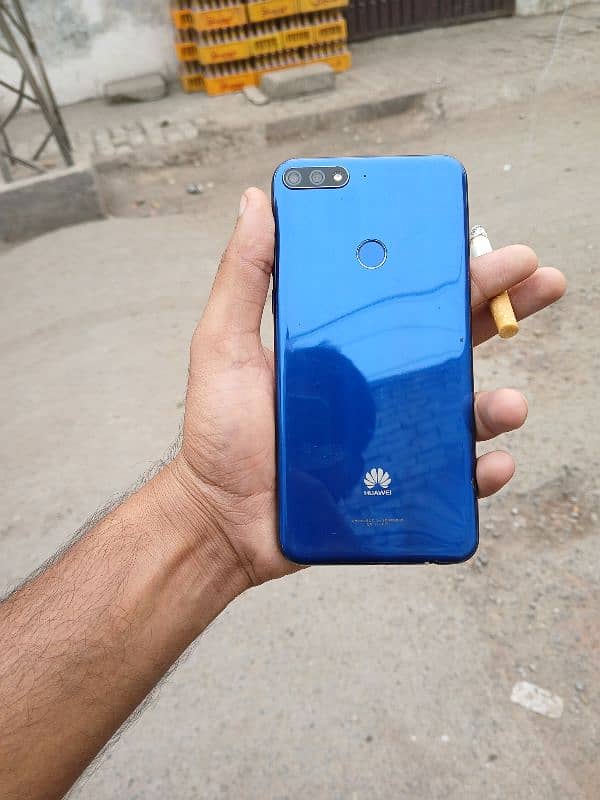 Huawei Y7 2018 0