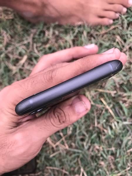 iphone 11 64 GB non PTA 7