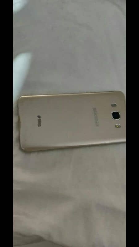 Samsung Galaxy J7 10 3