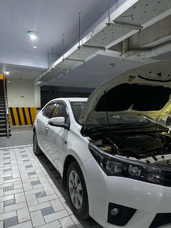 Toyota Corolla Altis 2015 1