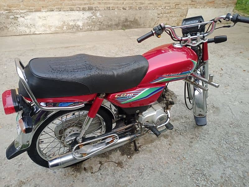 Honda CD 70 2015 4