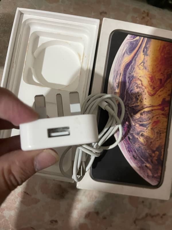 Iphone xs max ka 100% Original Box Pulled Charger hy 0